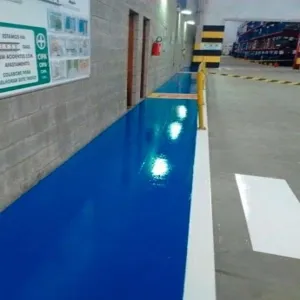 Pintura com epóxi Pintura com epóxi